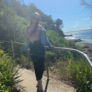 Meet your Posher, Alyssa